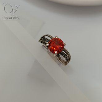 انگشتر نقره زنانه نگین قرمز هانگ (سیاه قلم) کد 7747