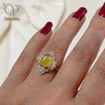 انگشتر نقره زنانه نگین جواهری سنگ عقیق زرد با امکان حکاکی دعای شرف الشمس کد 5972 - Image 3