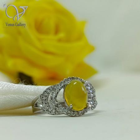 1016-1-1.jpg انگشتر نقره زنانه سنگ عقیق زرد با حکاکی شرف الشمس کد 5957 - Image 1
