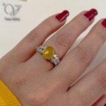 انگشتر نقره جواهری سنگ عقیق زرد با حکاکی شرف الشمس کد 5965 - Image 3