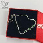 دستبند نقره زنانه نگین سنتتیک سبز بند آسانسوری مدل تنیسی طرح جواهر کد 5740