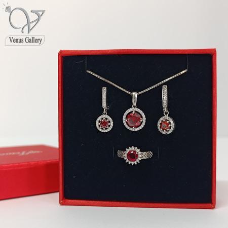 12-1.jpg نیم ست نقره نگین قرمز زنانه طرح طلا کد 5720 - Image 1