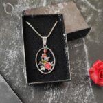 گردنبند دخترانه گل رز قرمز و پروانه - Image 3