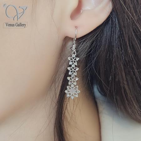 157-1.jpg گوشواره نقره زنانه تمام تراش آویز مدل گل ستاره ای - Image 1