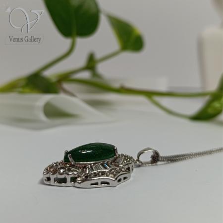 185-1.jpg گردنبند نقره زنانه سنگ یشم سبز اصل نگین باگت و جواهری کد8237 - Image 4