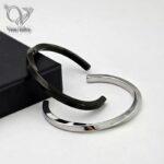 دستبند بنگل پیچ مشکی و نقره ای مردانه کد8655