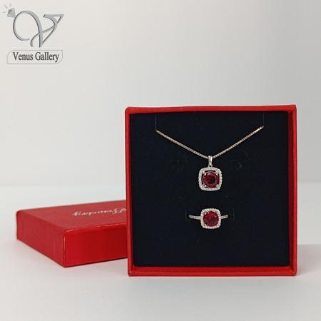 2-4-1.jpg ست گردنبند و انگشتر نقره نگین سنتتیک قرمز مربعی کد 8739 - Image 1