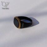 انگشتر استیل مردانه کارتیر مشکی دور طلایی کد8193