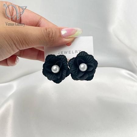 27-5.jpg گوشواره دخترانه طرح گل و مروارید کد 10228 - Image 4