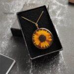 گردنبند رزینی گل آفتابگردون