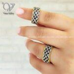 انگشتر نقره زنانه سیاه قلم مربعی طلایی