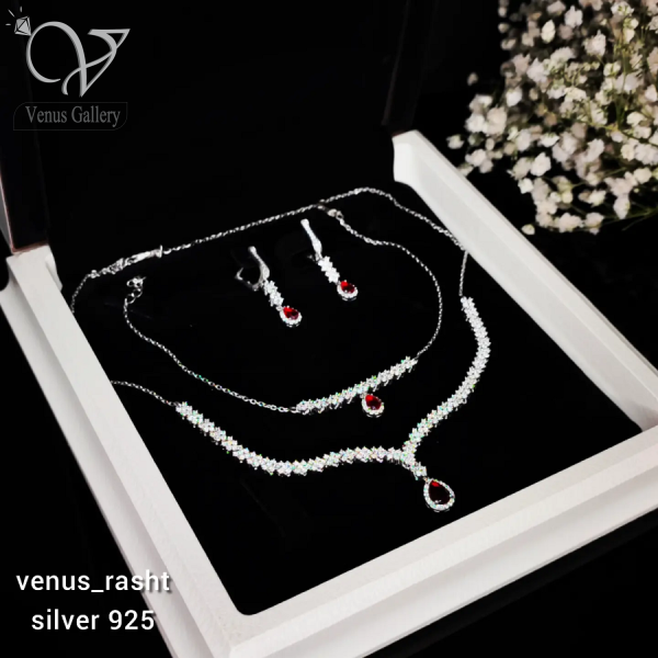 21-1-600x600-1.png سرویس نقره جواهری نگین قرمز تنیسی - Image 1