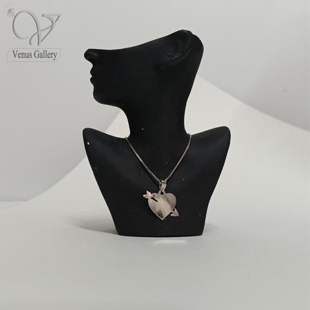 606.jpg پلاک نقره دخترانه طرح قلب و تیر کمان بدون نگین کد 8570 - Image 1
