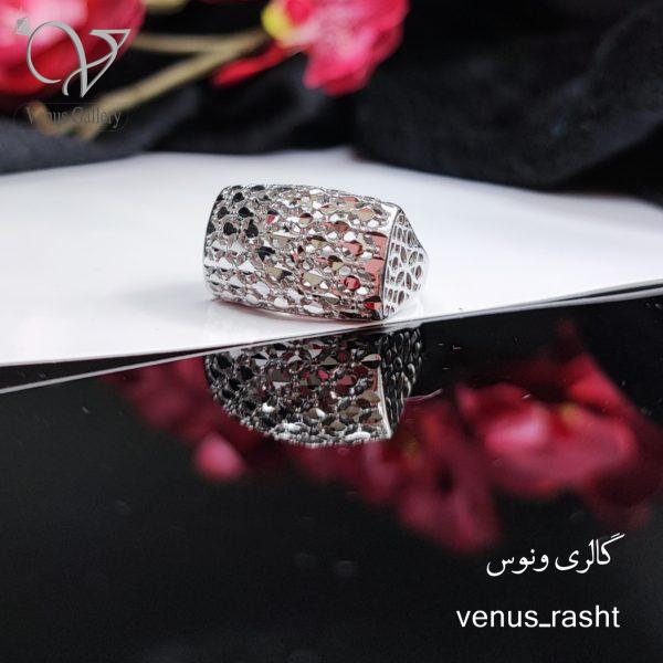 InShot_20230316_180816253-600x600-1.jpg انگشتر نقره زنانه طرح تراش بدون نگین - Image 1