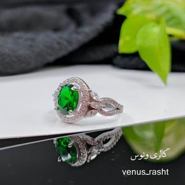 InShot_20230316_183936477-600x600-1.jpg انگشتر نقره جواهری نگین سبز کد 1483 - Image 1