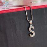 مدال نقره دخترانه حرف اس S به انگلیسی