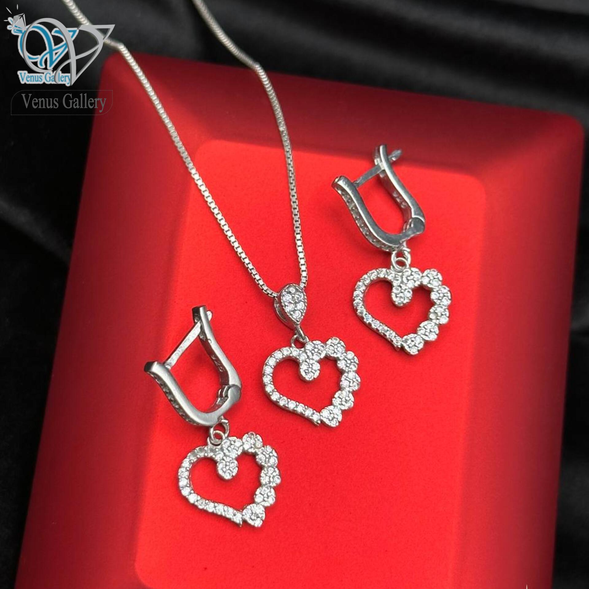 InShot_20230626_203756588.jpg نیم ست نقره ظریف دخترانه طرح قلب نگین دار - Image 1