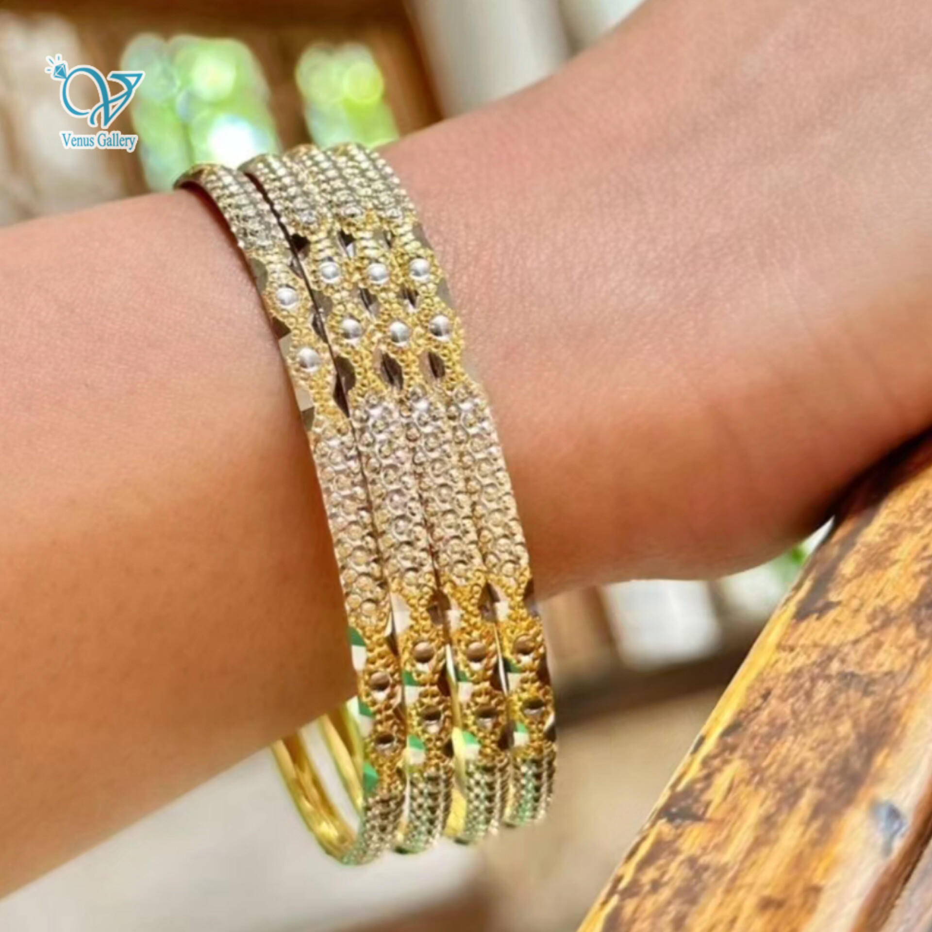 InShot_۲۰۲۳۰۷۱۵_۲۰۲۵۳۵۲۷۲.jpg النگو نقره با طلا مو نمی زنه کد 2178 - Image 3