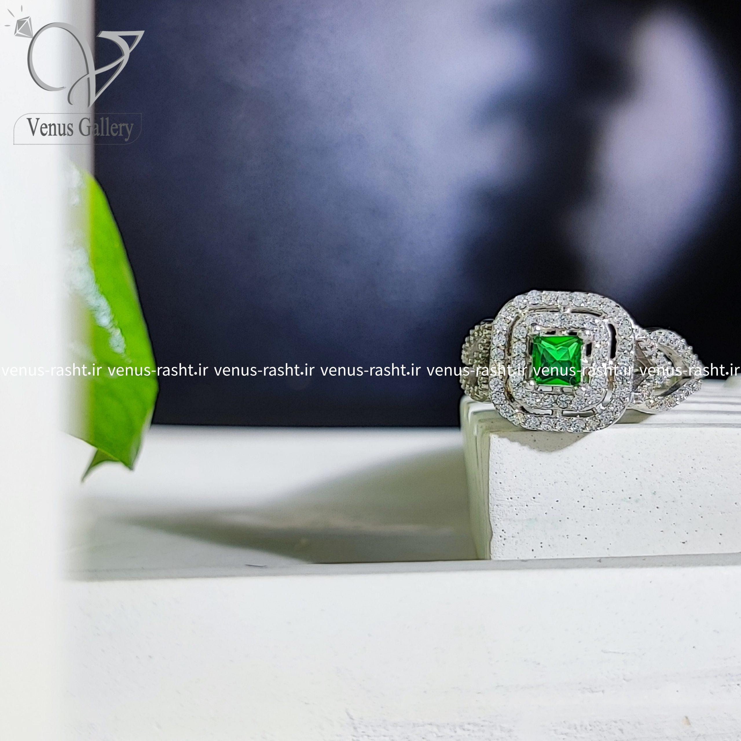 InShot_۲۰۲۳۰۸۲۶_۱۸۳۸۴۵۸۲۳-scaled-2.jpg انگشتر نقره 925 زنانه نگین سبز جواهری کد 1472 - Image 1