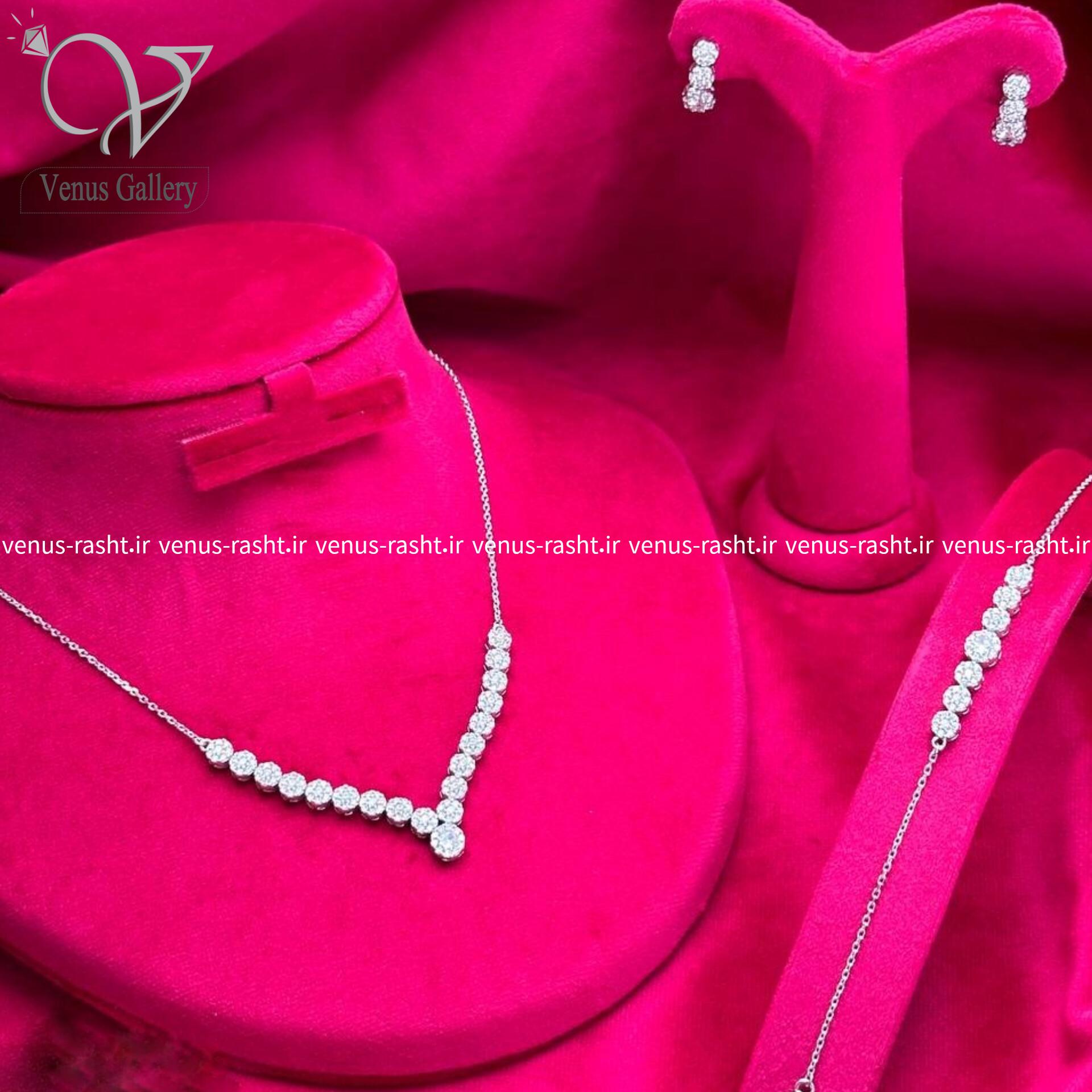 InShot_۲۰۲۳۰۹۱۷_۲۱۰۸۴۸۵۱۷.jpg سرویس نقره عروس ظریف فلاور - Image 1