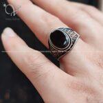 انگشتر نقره مردانه با سنگ بیضی اونیکس و رکاب لوزی کد 2308 - Image 3