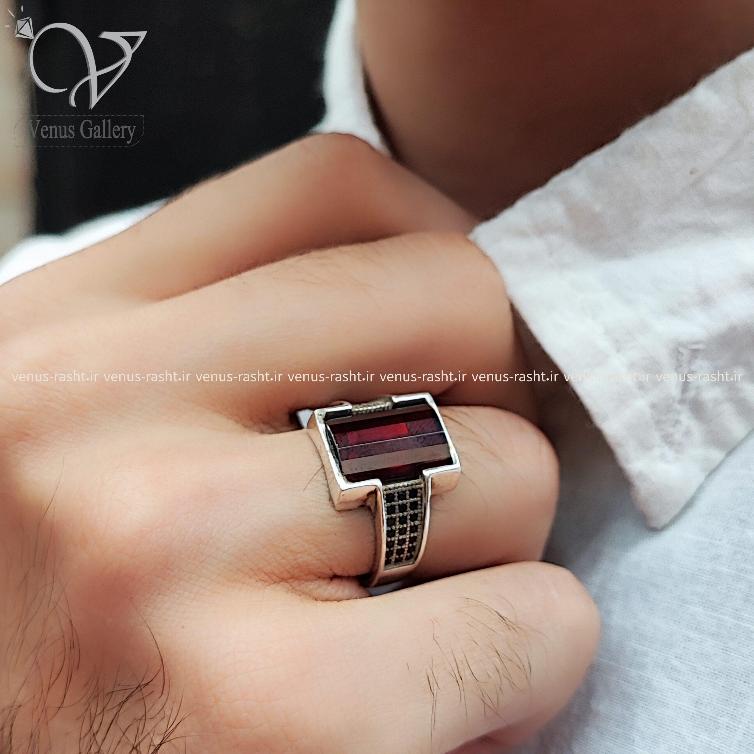 InShot_۲۰۲۳۱۱۱۷_۱۹۱۹۲۰۰۵۴-scaled-1.jpg انگشتر نقره مردانه با سنگ قرمز کریستالی کد 4466 - Image 1