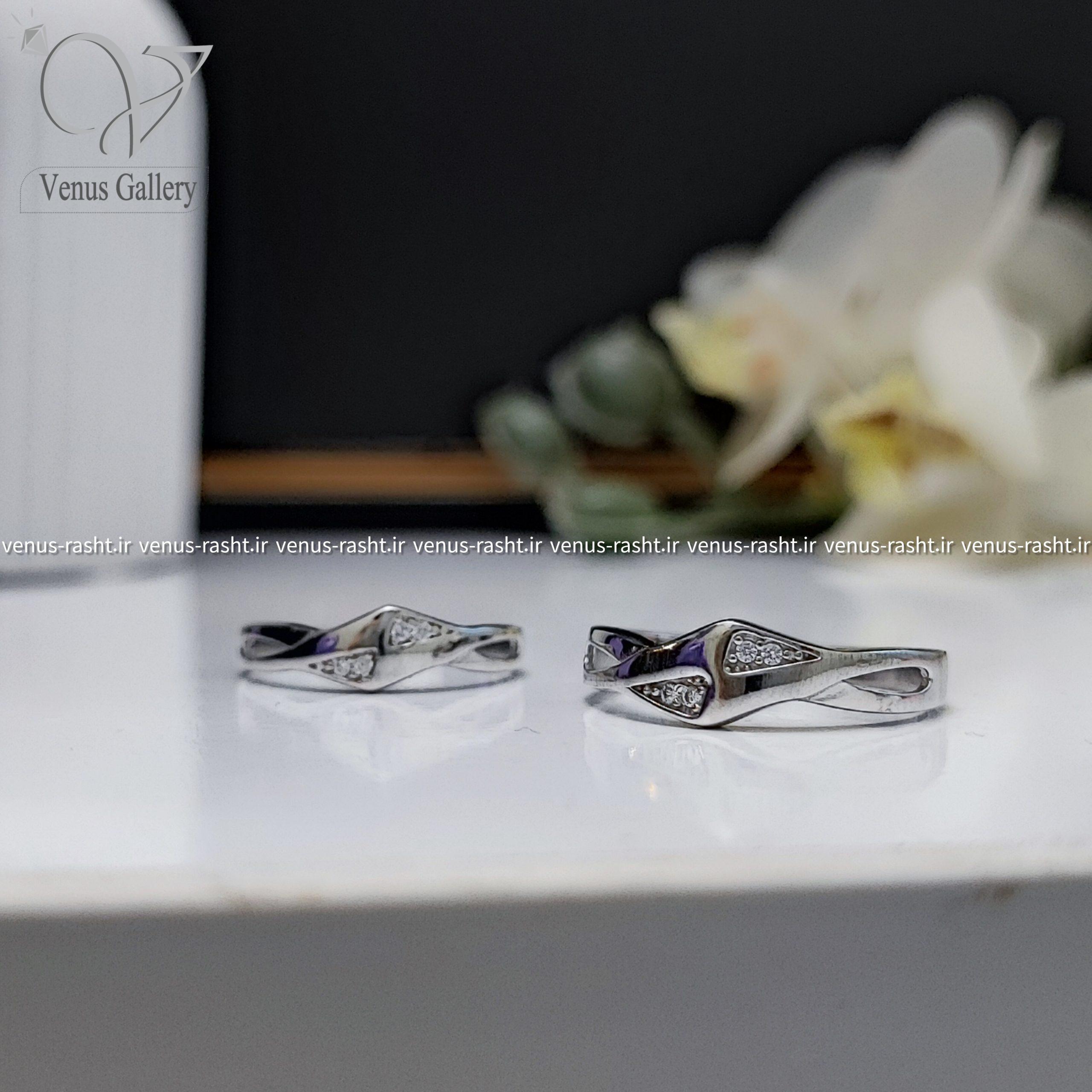 InShot_۲۰۲۳۱۲۰۳_۱۰۴۷۲۲۸۸۲-scaled-1.jpg حلقه ست نقره منحنی نگین دار - Image 1