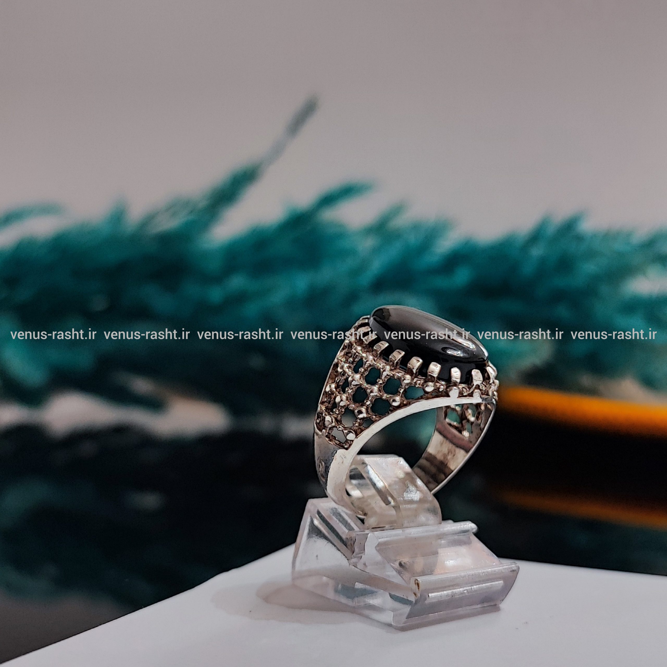InShot_۲۰۲۴۰۱۱۱_۲۰۲۲۲۶۷۵۰-scaled-1.jpg انگشتر نقره مردانه سنگ اونیکس - Image 1