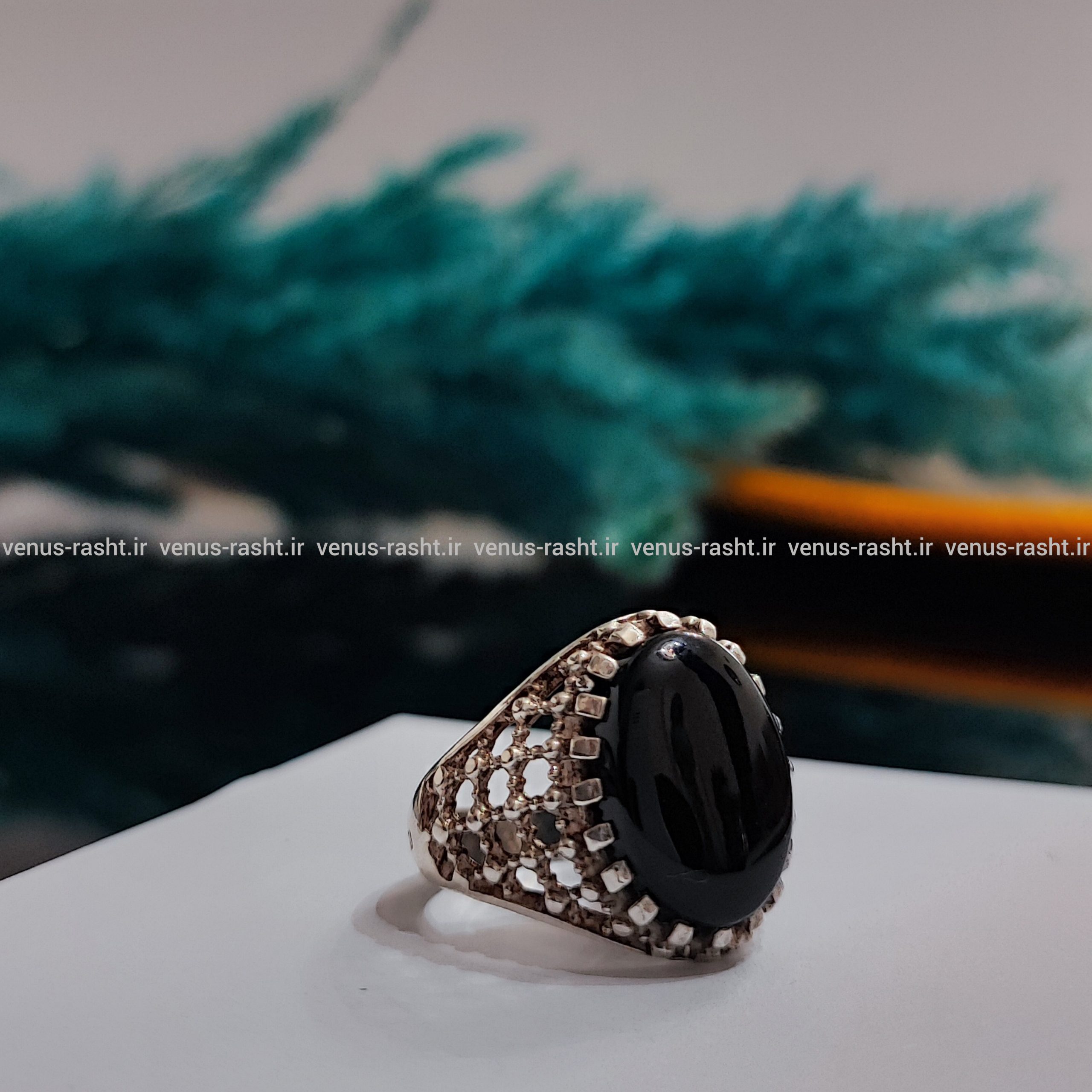 InShot_۲۰۲۴۰۱۱۱_۲۰۲۵۱۲۹۳۷-scaled-1.jpg انگشتر نقره مردانه سنگ اونیکس - Image 3