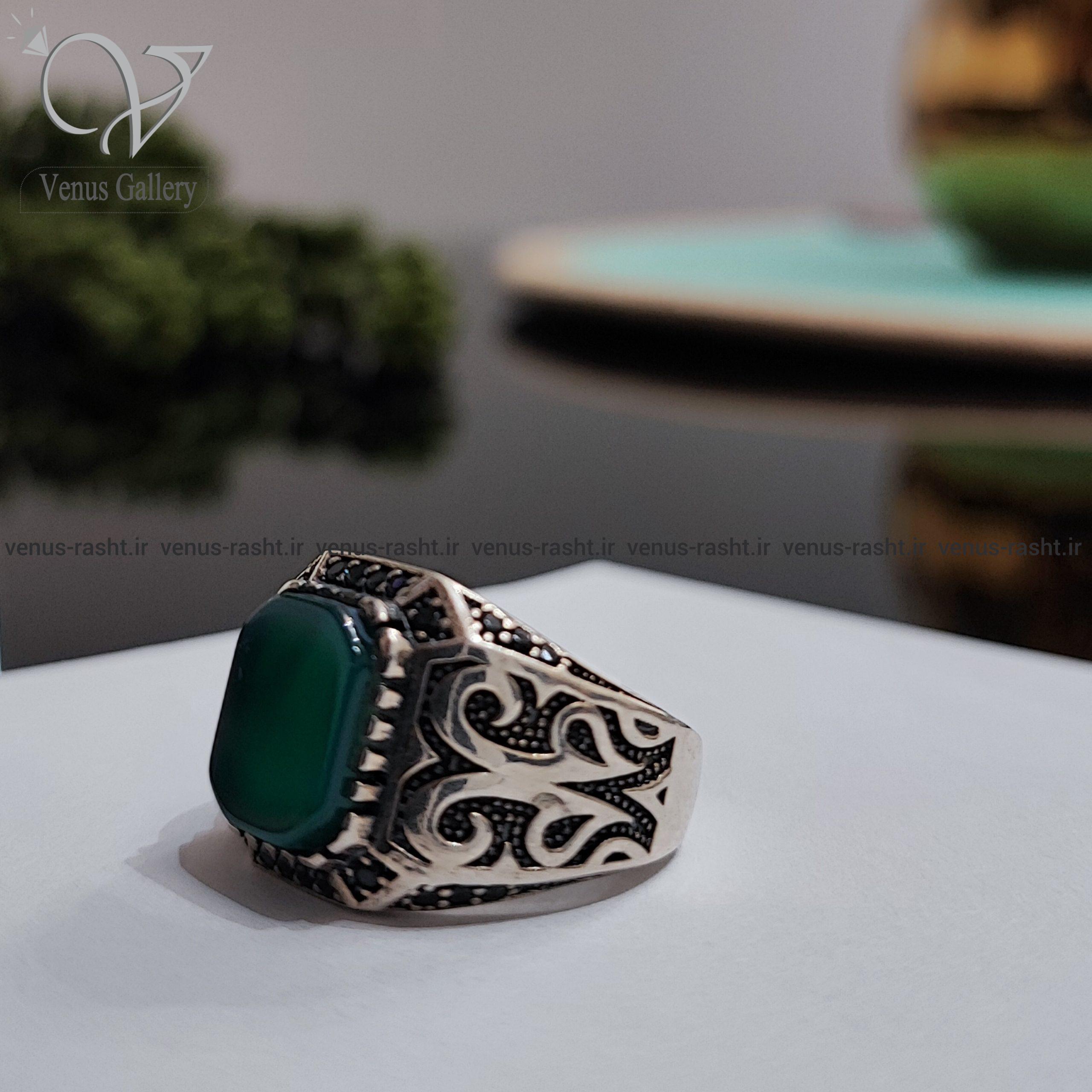 InShot_۲۰۲۴۰۱۱۱_۲۳۲۸۳۰۹۲۳-scaled-1.jpg انگشتر نقره مردانه سنگ عقیق سبز کد2409 - Image 1