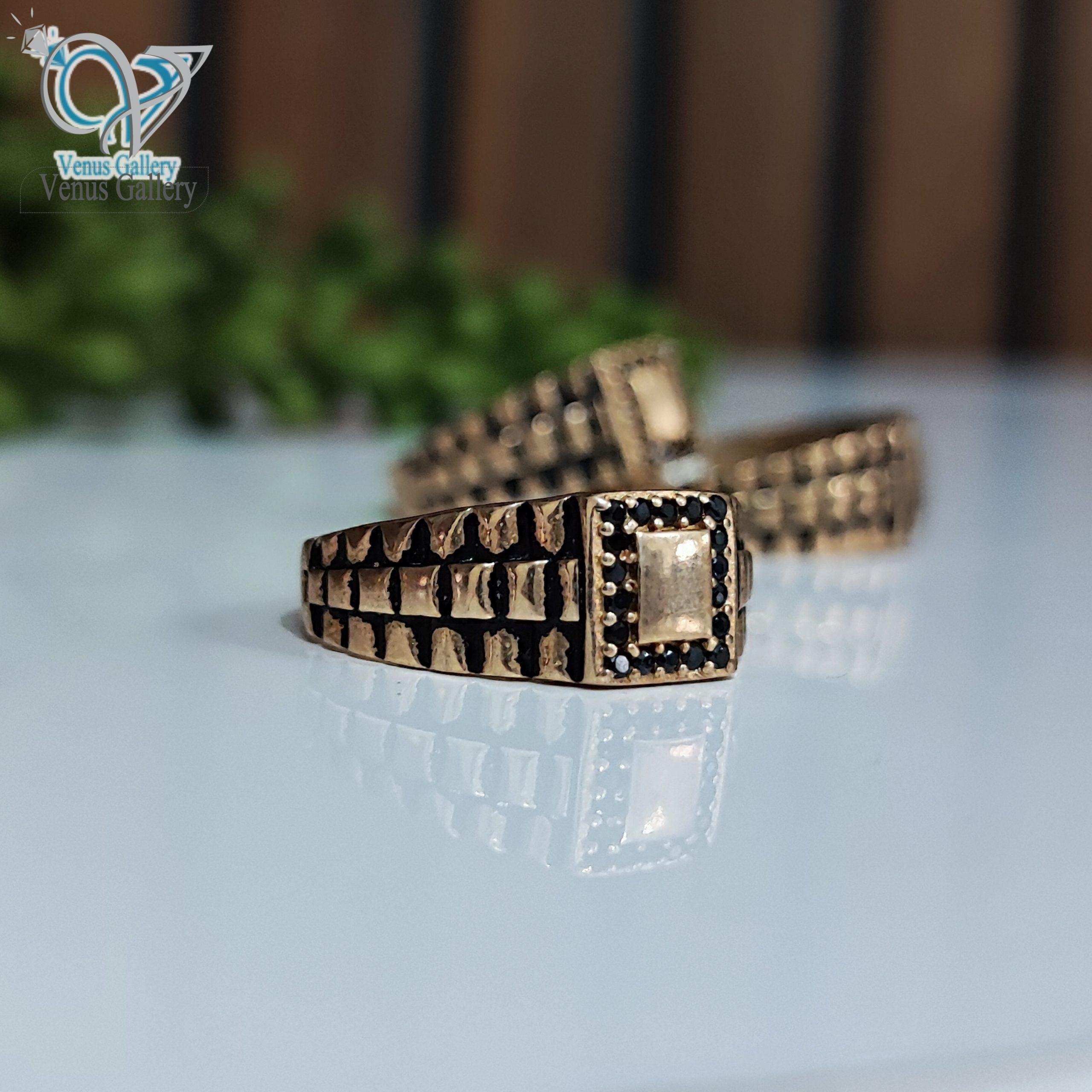 InShot_۲۰۲۴۰۱۲۳_۱۱۴۰۱۱۳۷۶-scaled-1.jpg انگشتر طلاروس مردانه - Image 1