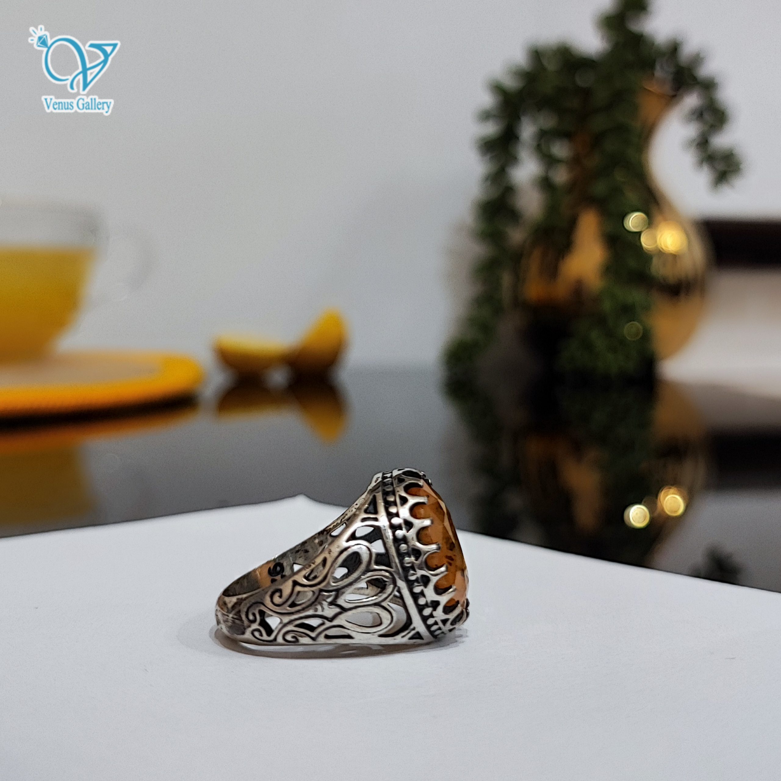 InShot_۲۰۲۴۰۱۲۷_۱۴۰۴۵۱۴۴۵-scaled-1.jpg انگشتر نقره مردانه سنگ یاقوت زرد کد 5489 - Image 3