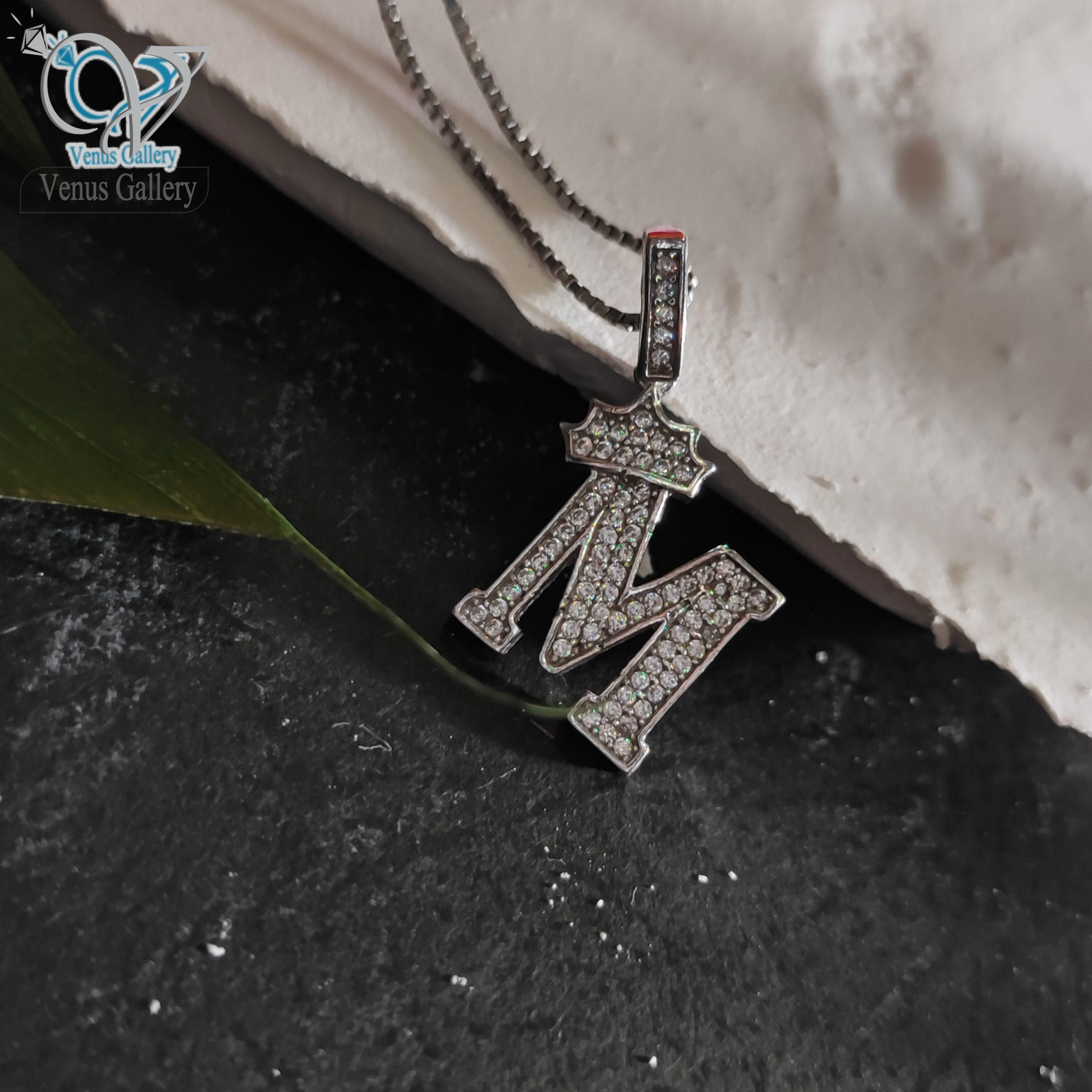 InShot_۲۰۲۴۰۱۳۱_۱۷۱۹۳۰۱۳۶-scaled-1.jpg مدال ( پلاک) نقره حرف ام انگلیسی - Image 1