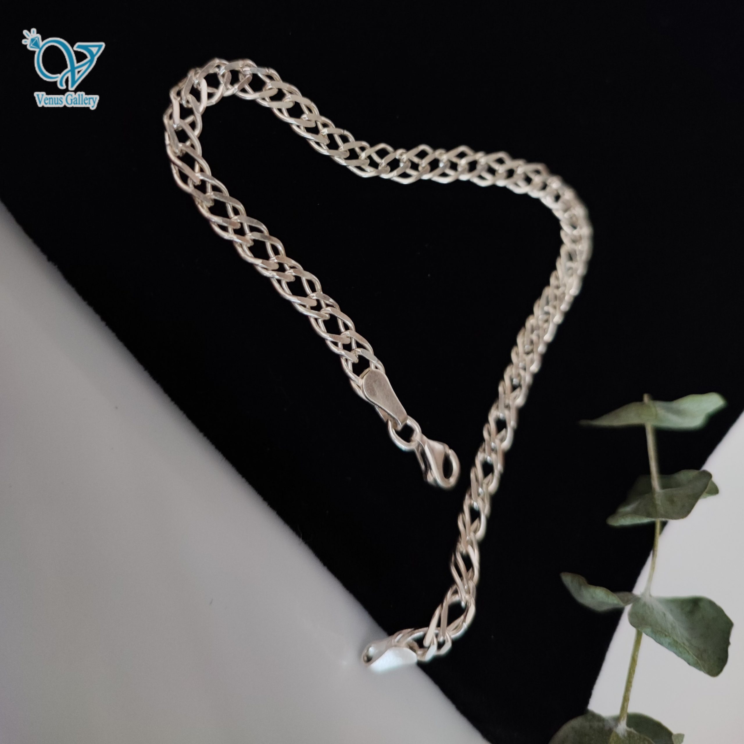 InShot_۲۰۲۴۰۲۰۳_۱۷۴۶۱۶۸۴۹-scaled-1.jpg دستبندنقره مردانه ایتالیایی مدل کارتیر دوبل 5132 - Image 1