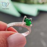 انگشتر تک نگین نقره سنگ سبز - Image 2