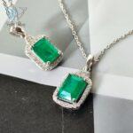 مدال نقره طرح جواهر نگین سبز کد 3041