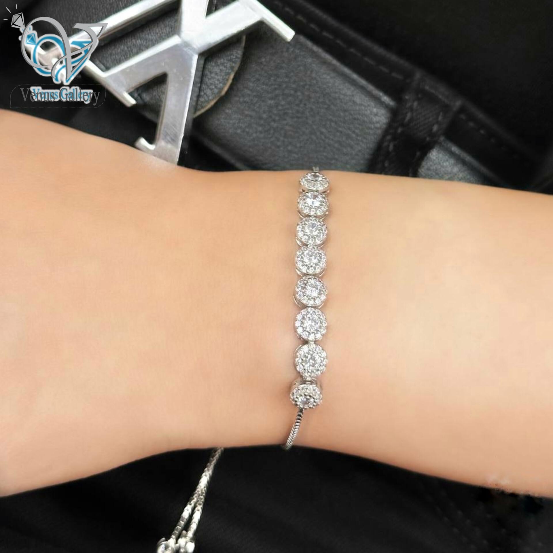 InShot_۲۰۲۴۰۲۲۷_۱۸۴۷۰۱۱۳۱.jpg دستبند نقره دخترانه مدل فلاور قفل آسانسوری - Image 1