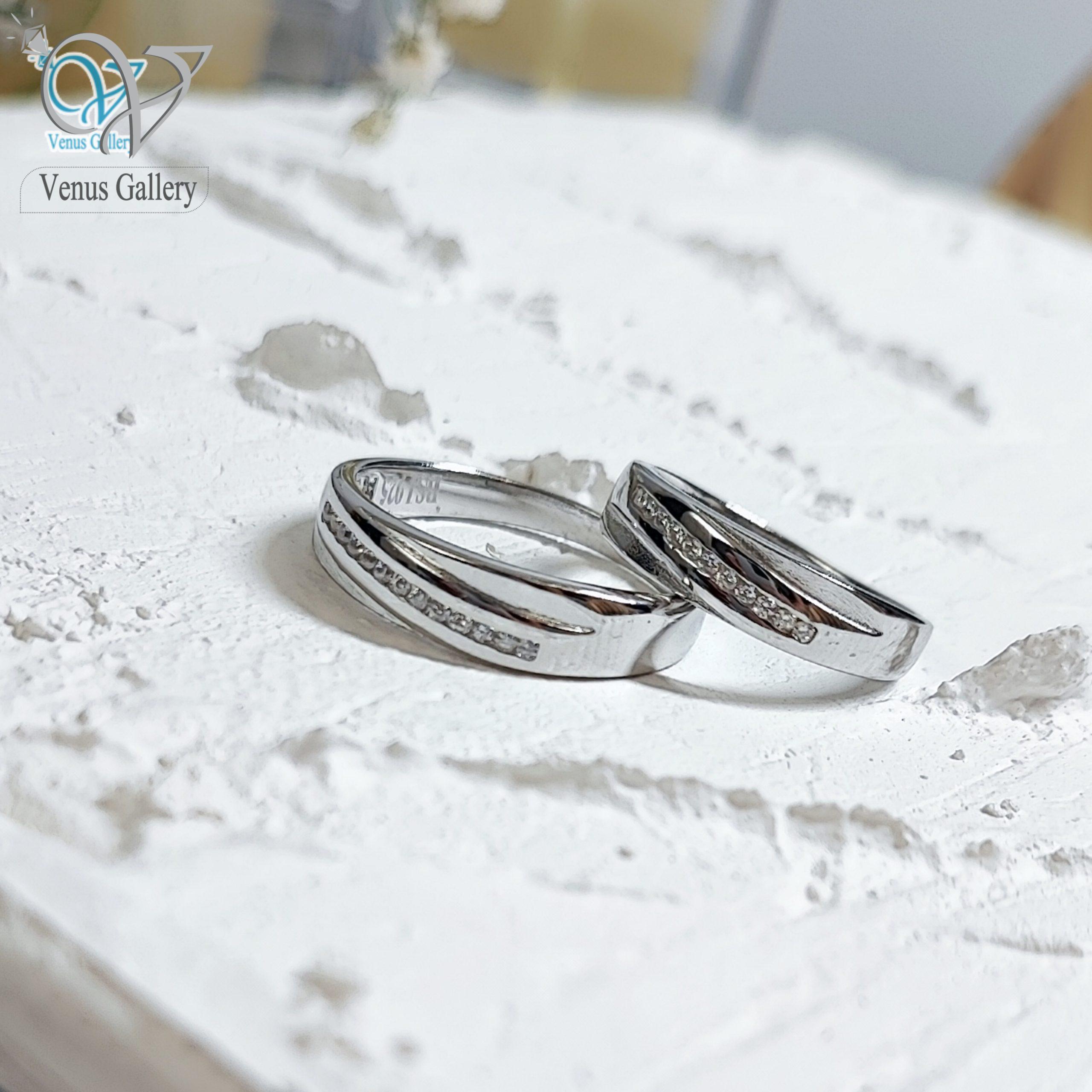 InShot_۲۰۲۴۰۲۲۹_۲۳۲۳۱۸۶۵۵-scaled-1.jpg حلقه ست نقره نگین دار طرح طلا کد 3397 - Image 1