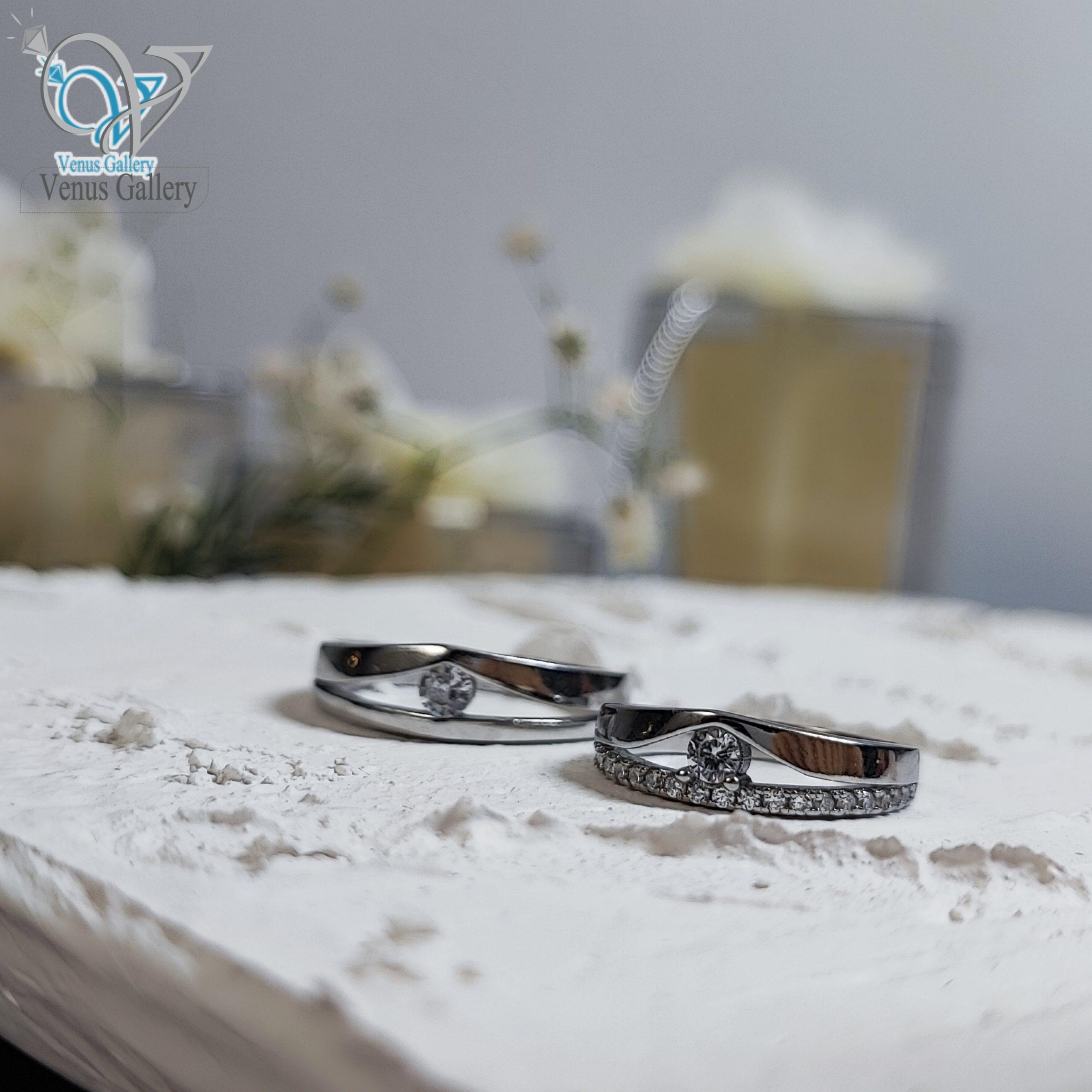 InShot_۲۰۲۴۰۲۲۹_۲۳۵۰۵۴۶۳۴-scaled-1.jpg حلقه ست نقره طرح طلا کد 3308 - Image 1