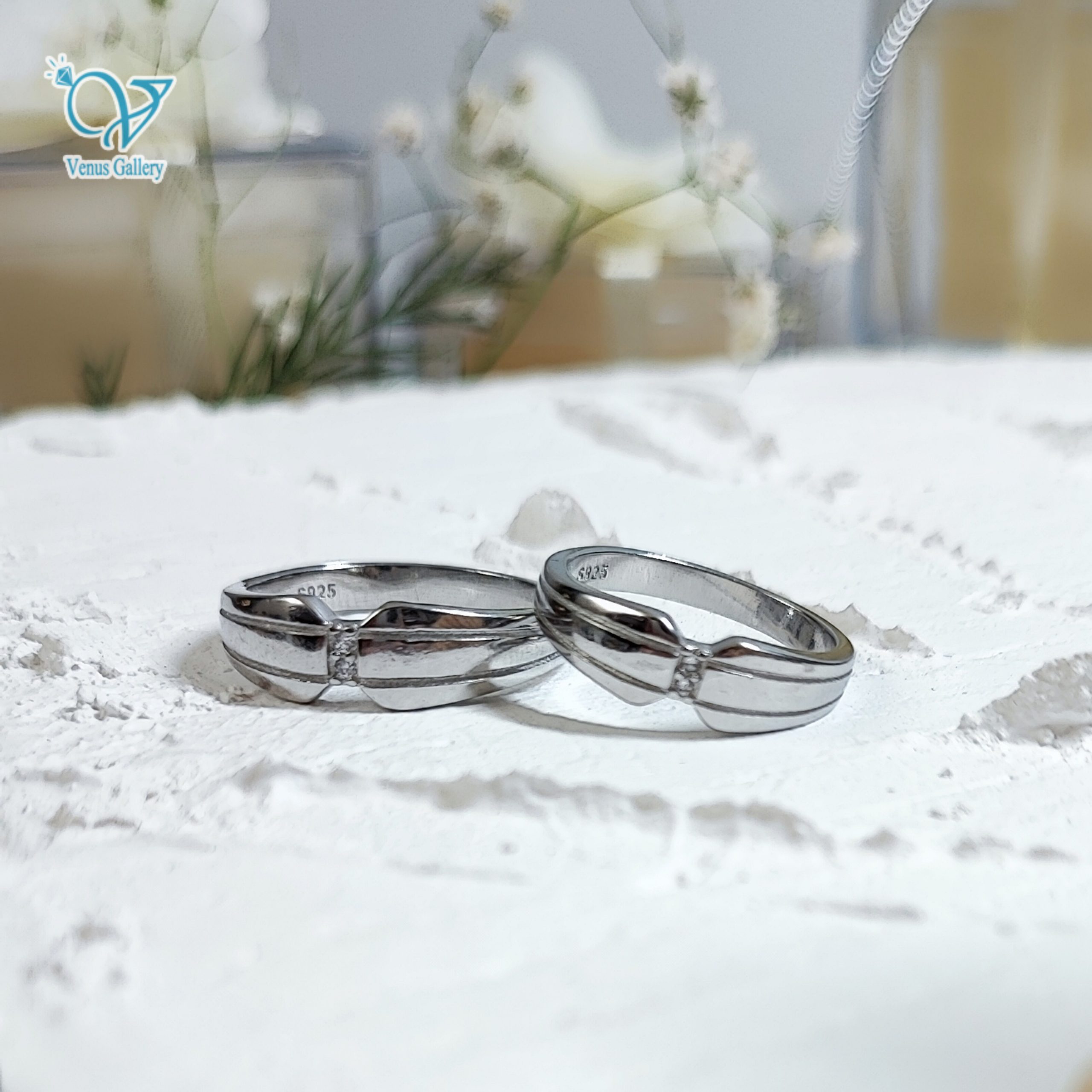 InShot_۲۰۲۴۰۲۲۹_۲۳۵۶۴۹۰۰۶-scaled-1.jpg حلقه ست نقره طرح طلا مدل پاپیون کد 5589 - Image 1