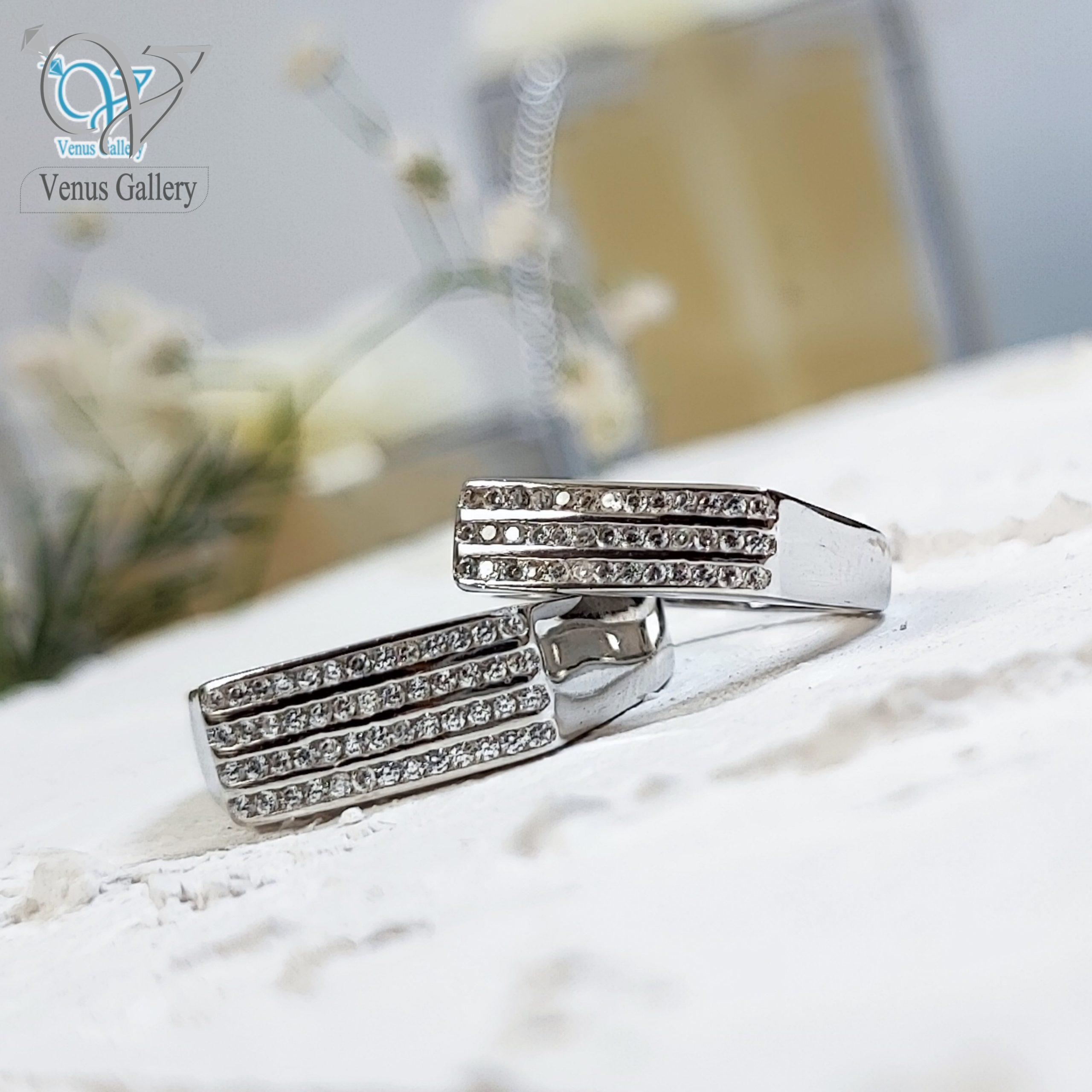 InShot_۲۰۲۴۰۳۰۳_۰۱۳۰۰۶۳۹۳-min-scaled-1.jpg حلقه ست نقره طرح طلا کد 5895 - Image 1