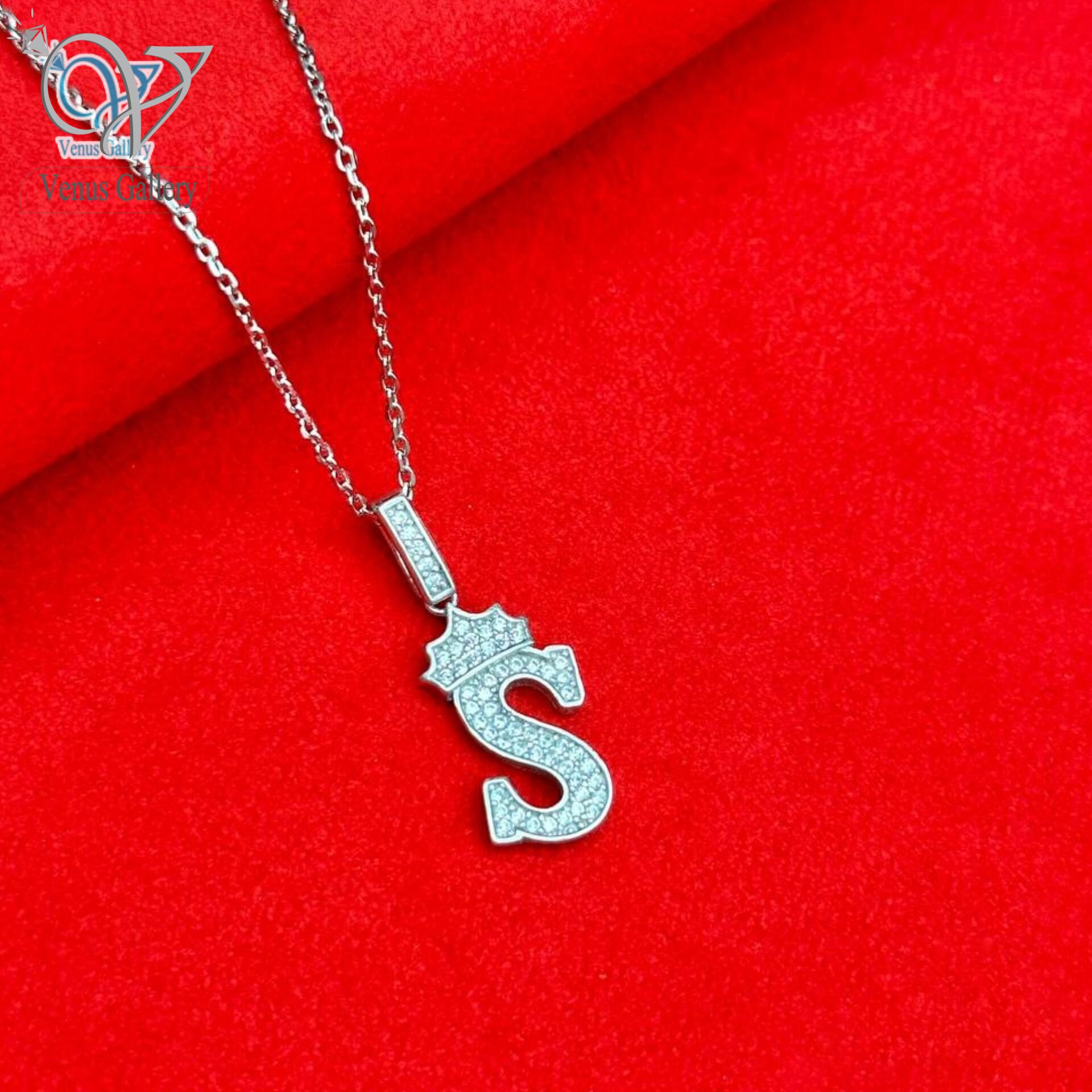 InShot_۲۰۲۴۰۳۱۲_۰۰۰۵۳۱۳۳۰.jpg مدال نقره حرف S انگلیسی کد 5621 - Image 1