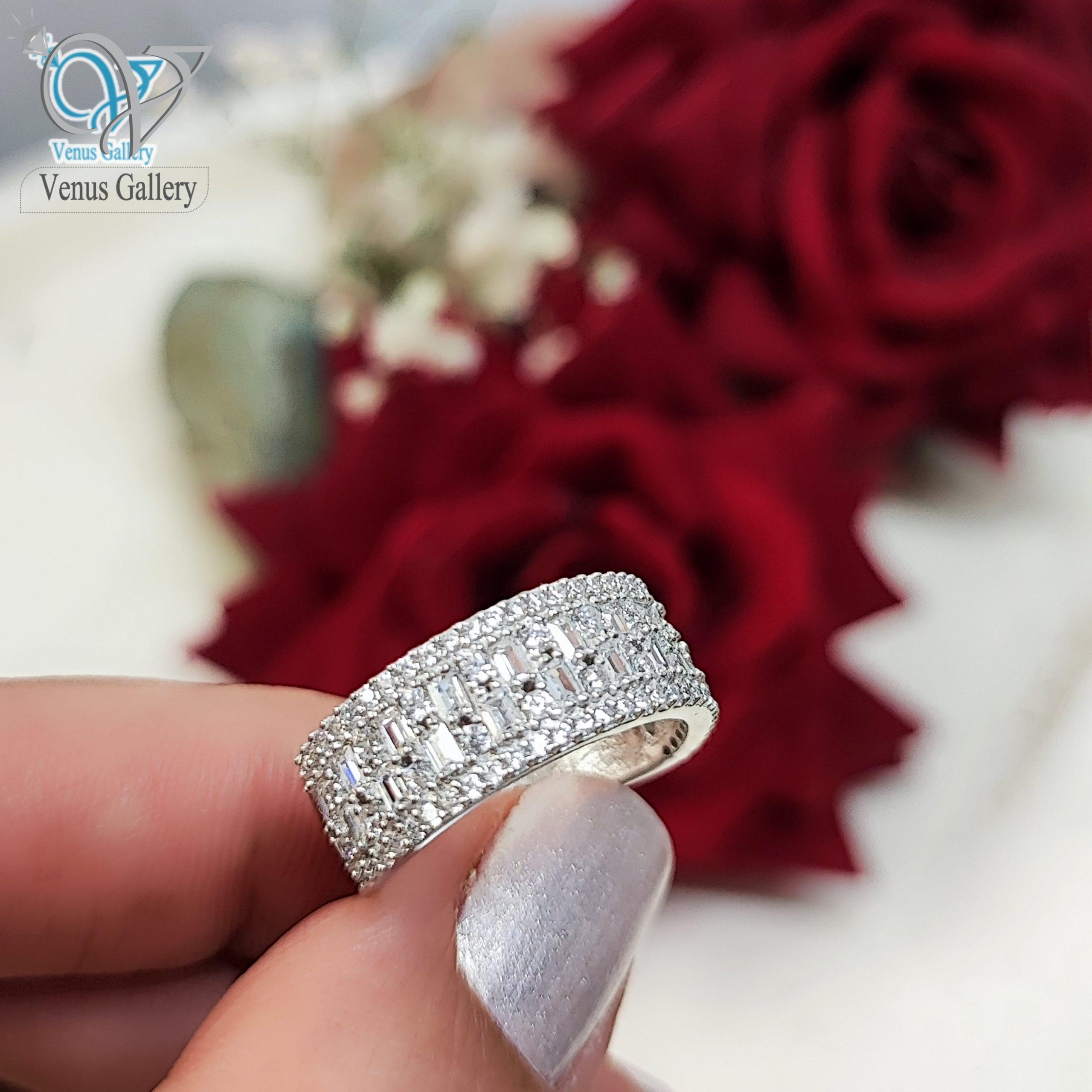 InShot_۲۰۲۴۰۳۲۱_۰۲۱۸۱۵۱۷۵-min-scaled-1.jpg انگشتر نقره زنانه پرنگین جواهری کد 3757 - Image 1