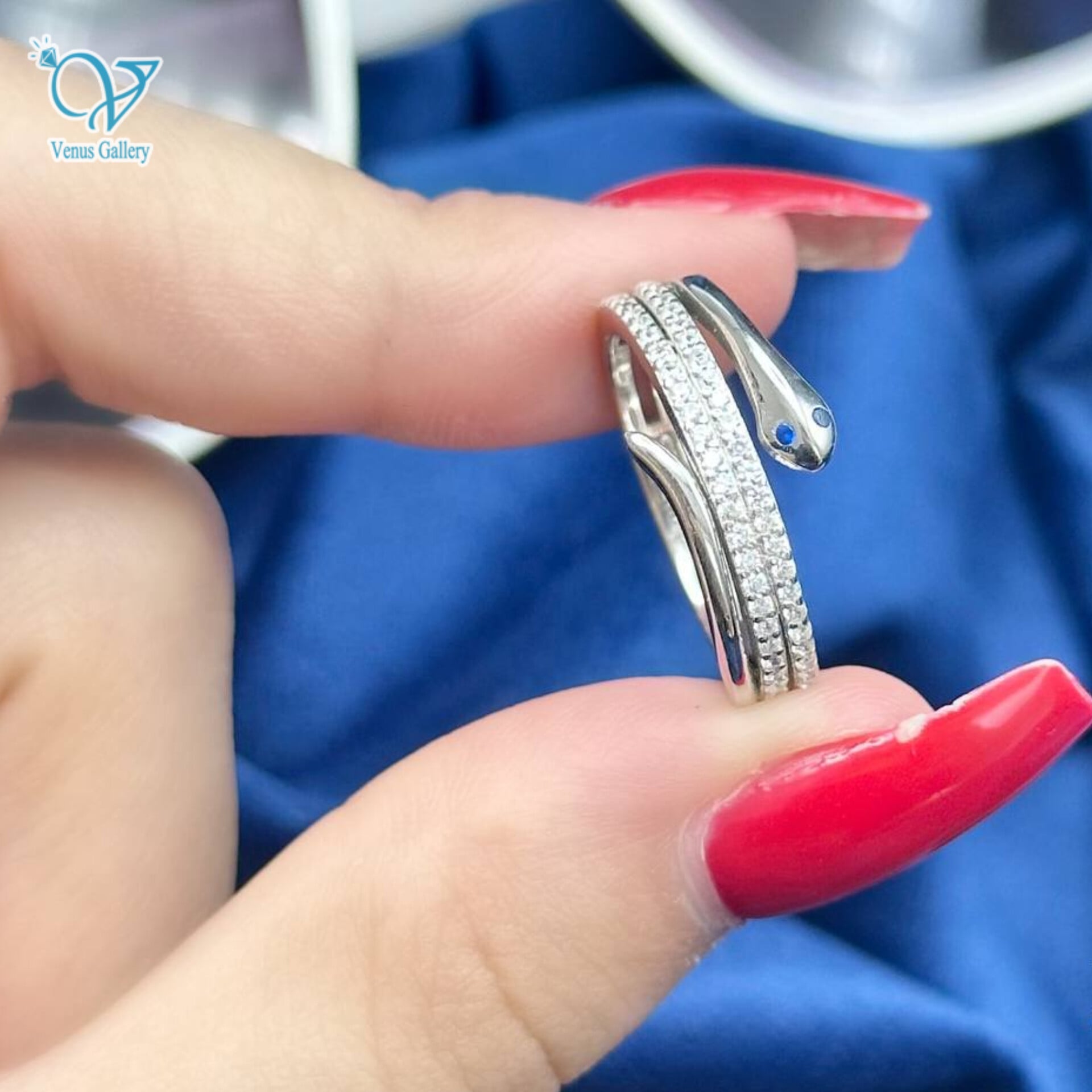 InShot_۲۰۲۴۰۳۲۱_۰۲۳۰۱۷۴۰۳-min-1.jpg انگشتر نقره ظریف زنانه طرح مار کد 3749 - Image 1