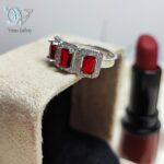 انگشتر نقره زنانه سه نگین جواهری رنگ قرمز کد 3801
