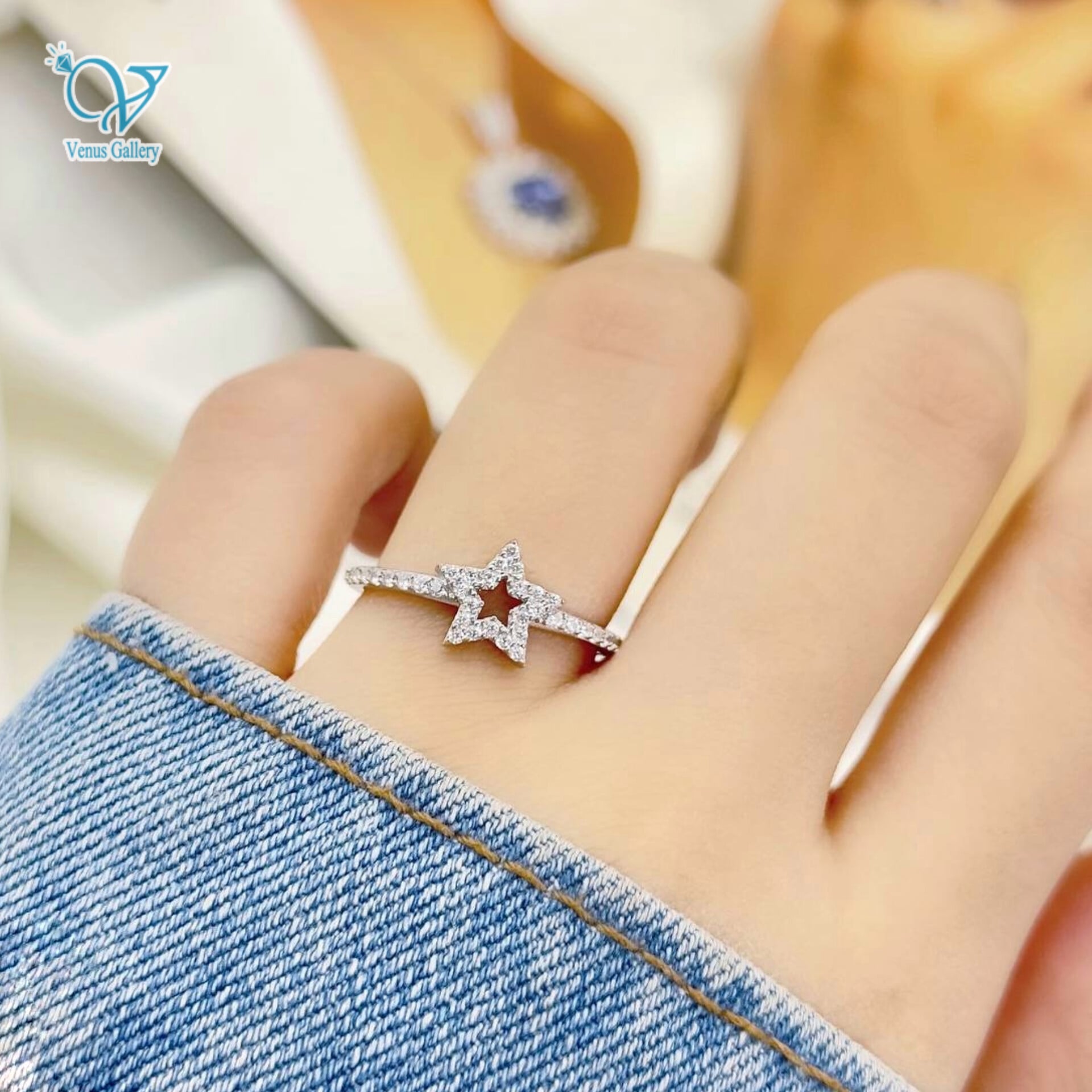 InShot_۲۰۲۴۰۳۲۲_۰۲۰۸۵۳۱۹۵-min.jpg انگشتر نقره دخترانه طرح ستاره کد5814 - Image 1