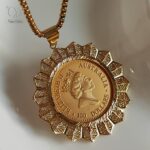 پلاک (مدال) ملکه الیزابت رنگ طلایی - Image 2