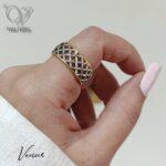 انگشتر نقره سیاه قلم گرد مدل زنبوری کد 2995 - Image 2